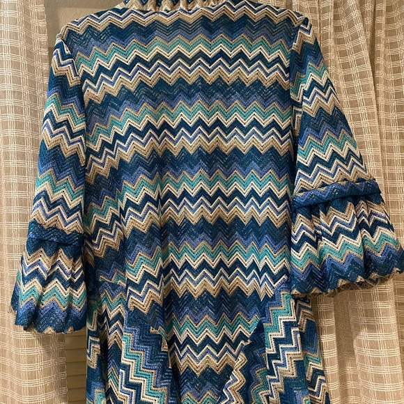 Dames Dressy Jacket- size XL- runs smaller - Picture 3 of 4